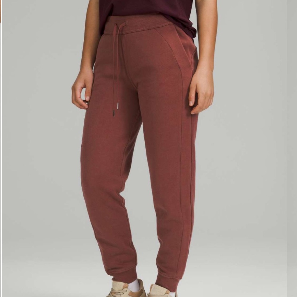 Lululemon Scuba High-Rise Jogger Smoky Red Size 4 Cotton Terry
